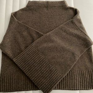Beautiful italian wool club monaco sweater - worn once